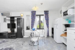 Apartments by the sea Okrug Gornji, Ciovo - 8625