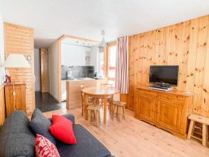 Appartement rénové 6 pers, sur les pistes, balcon, WiFi - FR-1-502-395