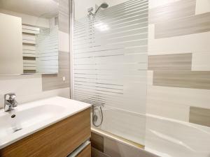 Appartement lumineux Départ et retour skis aux pieds Balcon - FR-1-502-401