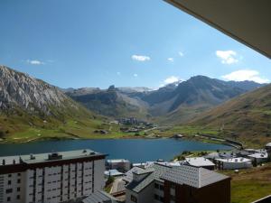 Appartement 2 Pièces à Tignes, Skis aux Pieds, Balcon - FR-1-502-405