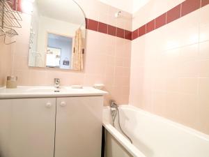 Studio lumineux avec balcon, au pied des pistes, Tignes Val Claret - FR-1-502-414