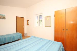 Apartments with a parking space Kukljica, Ugljan - 8256