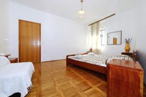 Apartments with parking space Tkon, Pasman - 8411