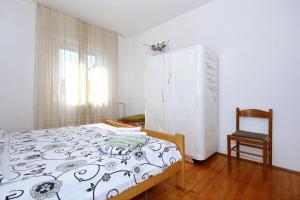 Apartments with parking space Tkon, Pasman - 8411