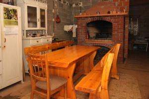 Apartments with a parking space Ugljan - 8403