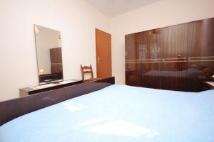 Apartments by the sea Preko, Ugljan - 8472