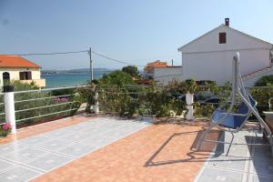 Apartments by the sea Tkon, Pasman - 8458