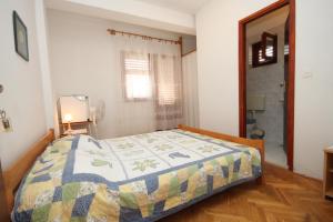 Double Room with Balcony room in Apartments and rooms by the sea Mrljane Pasman - 8464