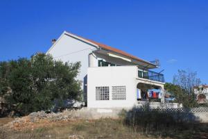 Apartments with a parking space Grebastica, Sibenik - 8367 