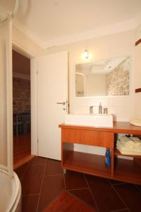 Apartments by the sea Poljana, Ugljan - 8432