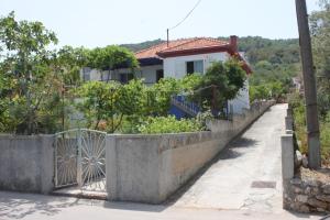 Apartments by the sea Kali, Ugljan - 8270