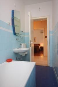 Apartments by the sea Kali, Ugljan - 8270