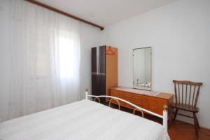 Apartments by the sea Zdrelac, Pasman - 8287