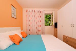 Apartments by the sea Arbanija, Ciovo - 8651