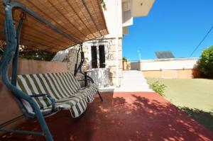 Apartment Arbanija 8651d