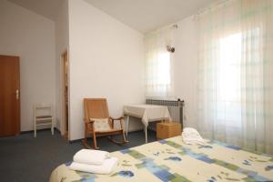 Apartments and rooms by the sea Kukljica, Ugljan - 8408