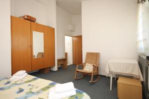 Apartments and rooms by the sea Kukljica, Ugljan - 8408