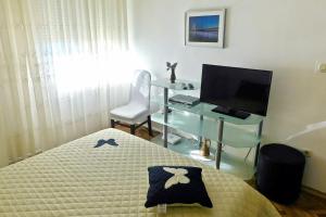 Apartments with a parking space Dugi Rat, Omis - 8666