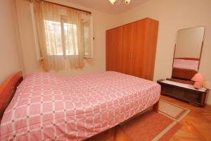 Apartments by the sea Suhi Potok, Omis - 8676