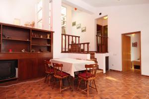 Apartments by the sea Rastici, Ciovo - 8619