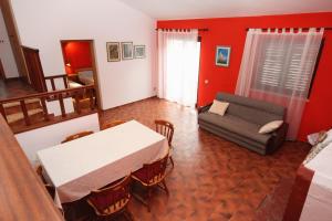 Apartments by the sea Rastici, Ciovo - 8619