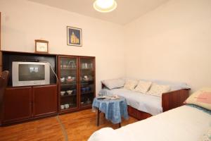 Apartments by the sea Lukoran (Ugljan) - 8510