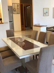 Apartments by the sea Duce, Omis - 8680