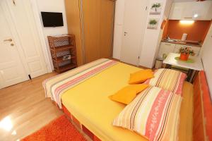 Apartments by the sea Pag - 6475