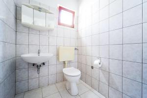 Family-friendly apartments with swimming pool Biograd na Moru, Biograd - 8370