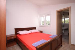 Apartments by the sea Basina, Hvar - 8754