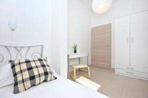 Holiday house with a swimming pool Basina, Hvar - 8731