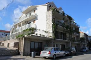 Apartments with a parking space Jelsa, Hvar - 8765