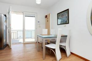 Seaside holiday house Stanici, Omis - 10357