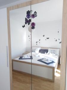 Apartments with parking space Stanici, Omis - 10360