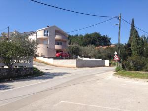 Apartments by the sea Cove Mala Lamjana, Ugljan - 11019