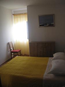 Apartments by the sea Cove Mala Lamjana, Ugljan - 11019