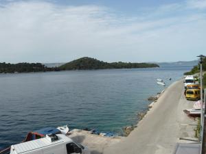 Apartments by the sea Sobra, Mljet - 11011