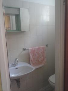 Apartments with parking space Banjol, Rab - 11021