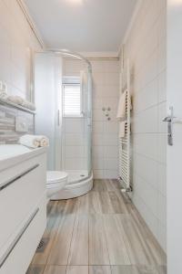 Apartments by the sea Slatine, Ciovo - 11047