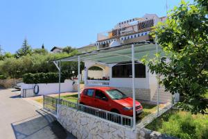 Family friendly seaside apartments Razanj, Rogoznica - 10373