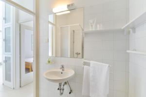 Apartments with a parking space Zaton, Zadar - 11130