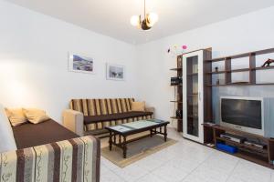 Holiday house with a parking space Kasic, Sibenik - 11079