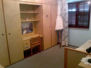 Apartments by the sea Martinscica, Cres - 11279