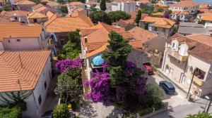 Apartments with a parking space Supetar, Brac - 11278