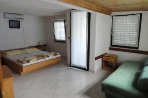 Studio Okrug Gornji 11231a