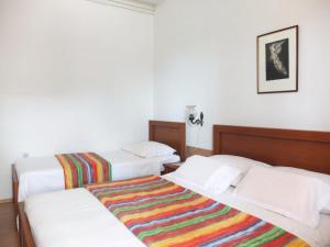 Seaside apartments with a swimming pool Supetar, Brac - 11360