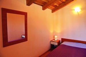 Apartments with parking space Sumartin, Brac - 11387