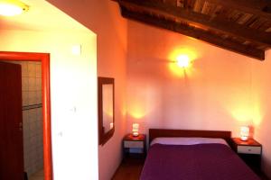 Apartments with parking space Sumartin, Brac - 11387