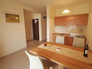 Apartment Banjol 11381a