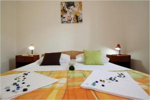 Apartments with parking space Supetar, Brac - 11147